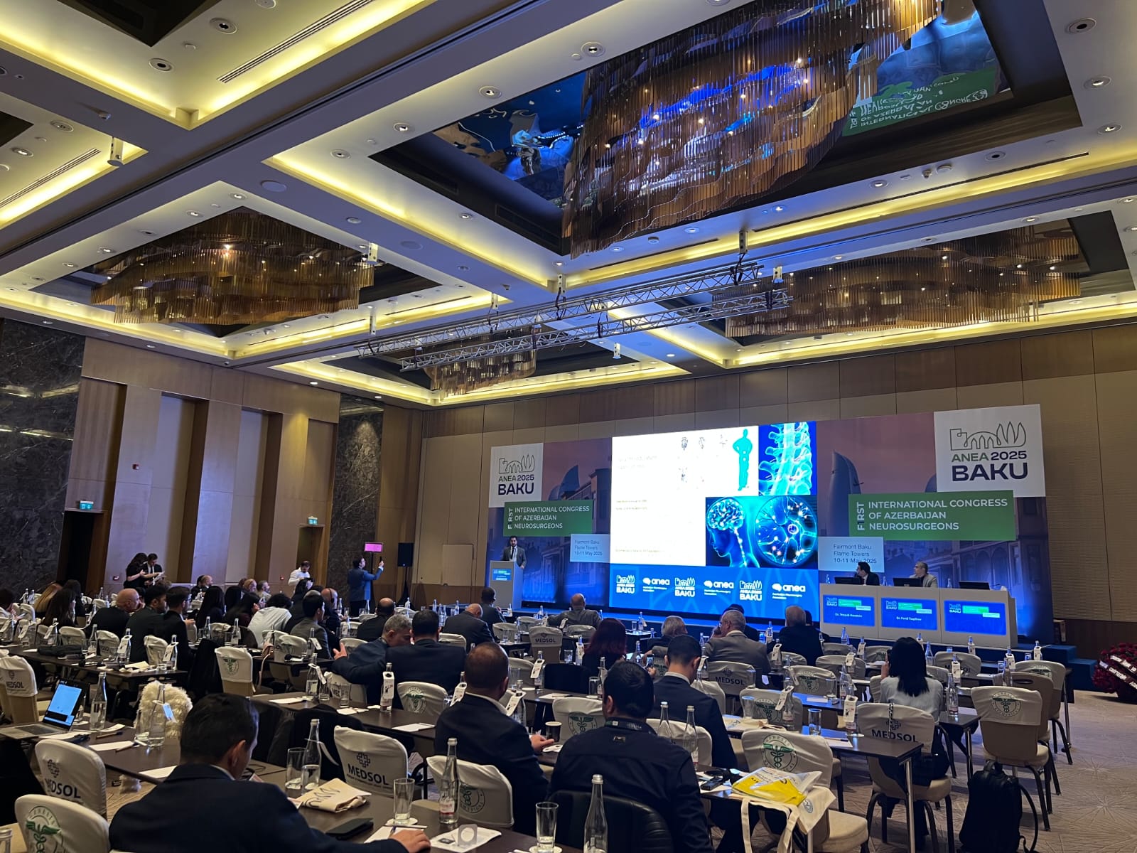 10-11 may tarixində ANEA 2025 BAKU – Azərbaycan Neyrocərrahlarının I Beynəlxalq Konqresi keçirilib. image 2