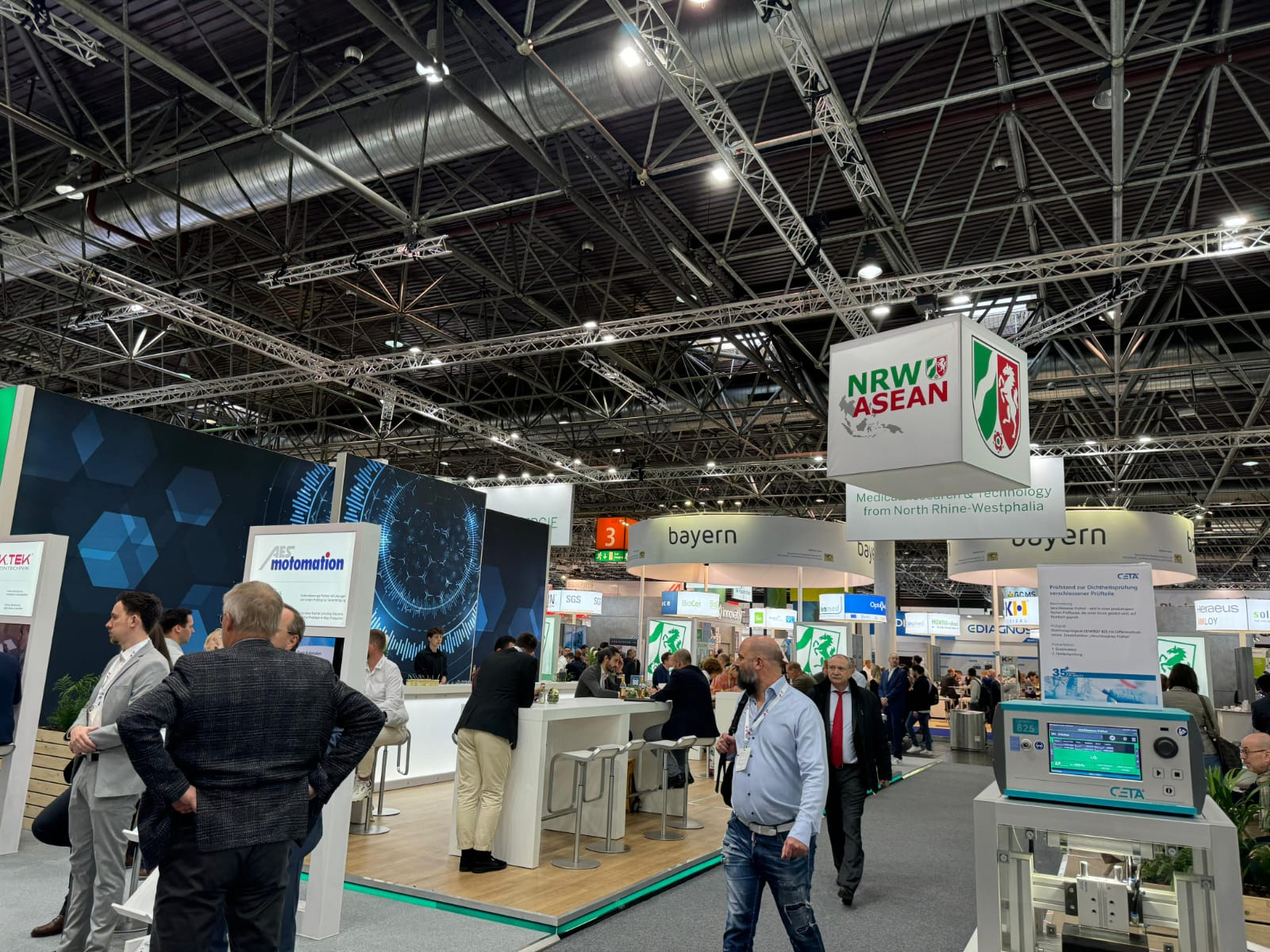 Medsol şirkəti Almaniyanın Düsseldorf şəhərində hər il keçirilən, dünyanın ən böyük tibb və səhiyyə sərgilərindən biri olan MEDICA 2024 sərgisində iştirak edib. image 3