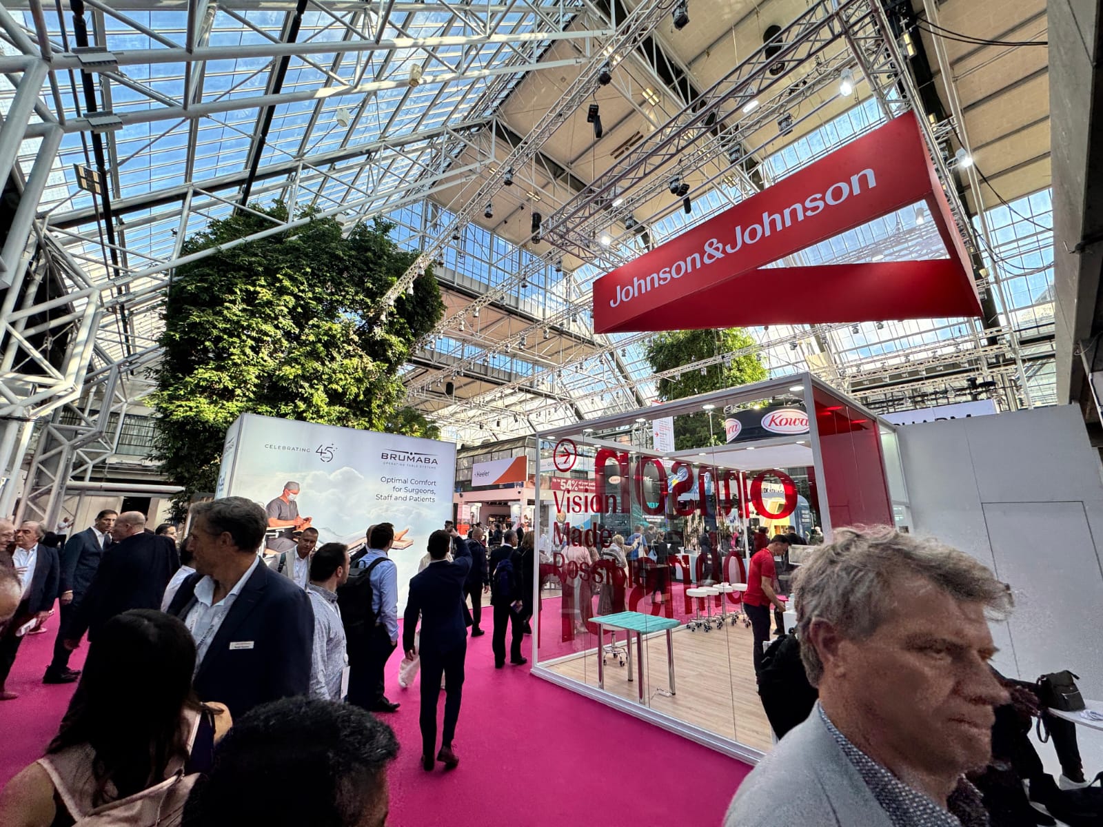 Medsol MMC 12–16 sentyabr tarixlərində Danimarkanın Kopenhagen şəhərində keçirilən, Avropanın ən böyük oftalmologiya tədbirlərindən biri olan ESCRS 2025-də iştirak edib. image 2